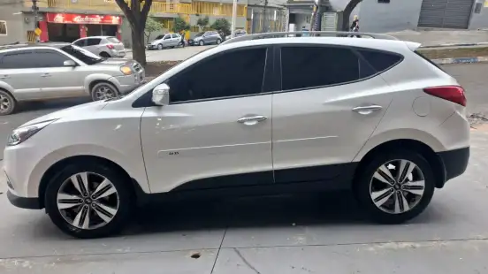 HYUNDAI-IX35-2016
