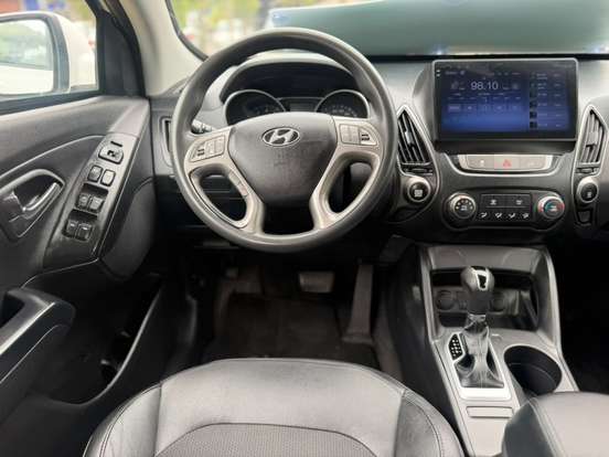HYUNDAI-IX35-2016