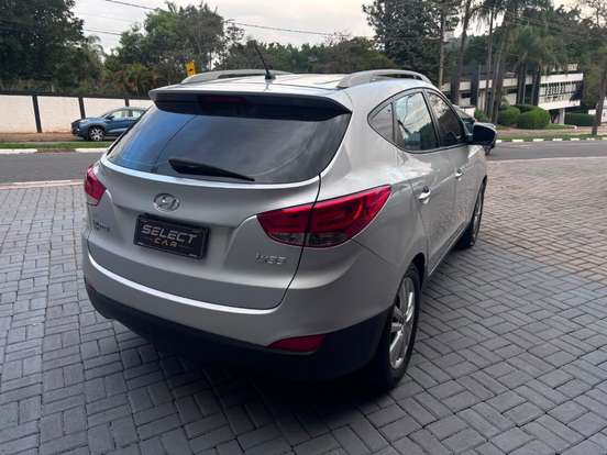 HYUNDAI-IX35-2.0 MPI 4X2 16V FLEX 4P AUTOMÁTICO HYUNDAI-IX35-2011