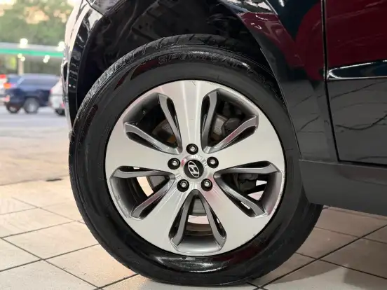 HYUNDAI-SANTA FÉ-3.5 MPFI GLS 7 LUGARES V6 24V 285CV GASOLINA 4P AUTOMÁTICO HYUNDAI-SANTA FÉ-2012