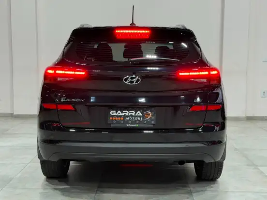 HYUNDAI-TUCSON-2023