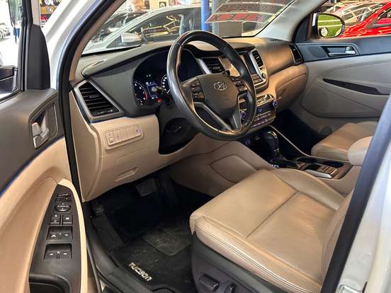 HYUNDAI-TUCSON-2017