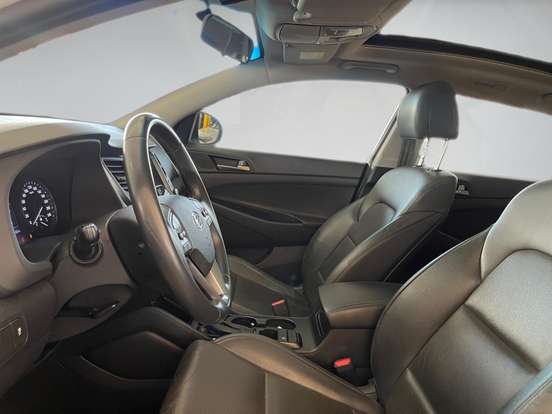 HYUNDAI-TUCSON-2021