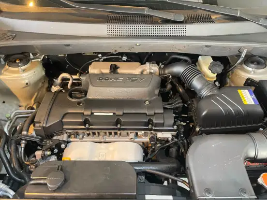 HYUNDAI-TUCSON-2012
