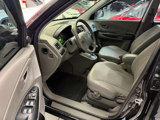 HYUNDAI-TUCSON-2.0 MPFI GLS 16V 143CV 2WD FLEX 4P AUTOMÁTICO HYUNDAI-TUCSON-2017