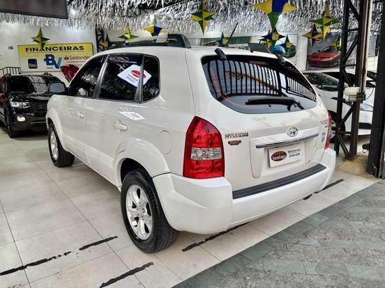 HYUNDAI-TUCSON-2.0 MPFI GLS BASE 16V 143CV 2WD FLEX 4P AUTOMÁTICO HYUNDAI-TUCSON-2015