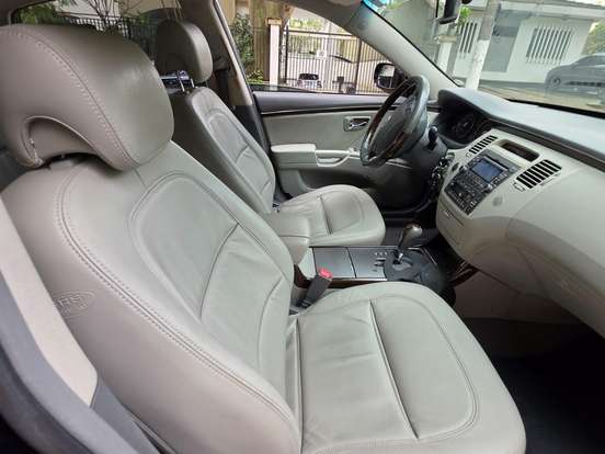 HYUNDAI-AZERA-3.3 MPFI GLS SEDAN V6 24V GASOLINA 4P AUTOMÁTICO HYUNDAI-AZERA-2009