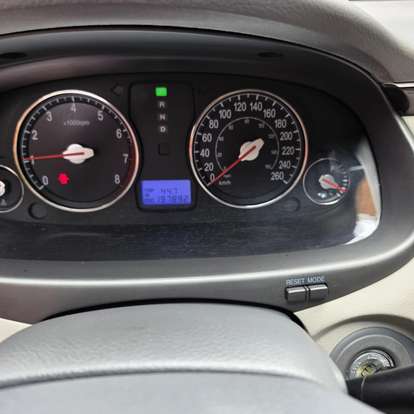 HYUNDAI-AZERA-2009