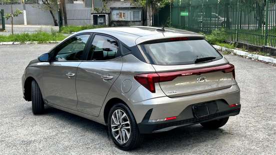 HYUNDAI-HB20-2023