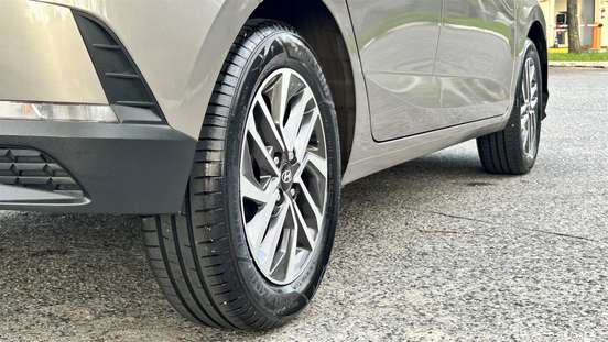 HYUNDAI-HB20-2023