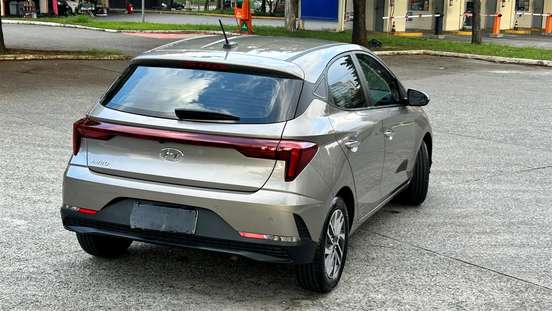 HYUNDAI-HB20-2023