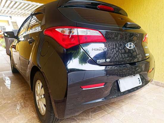 HYUNDAI-HB20-2013