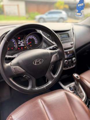 HYUNDAI-HB20-2015