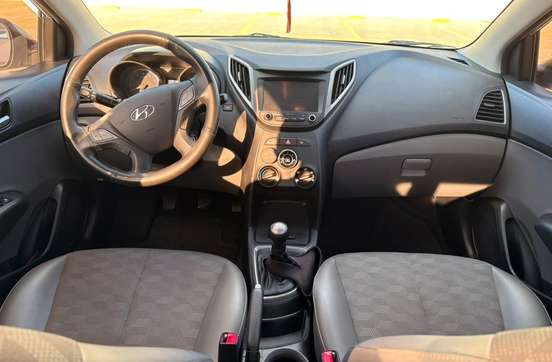 HYUNDAI-HB20S-1.0 5 ANOS 12V FLEX 4P MANUAL HYUNDAI-HB20S-2017