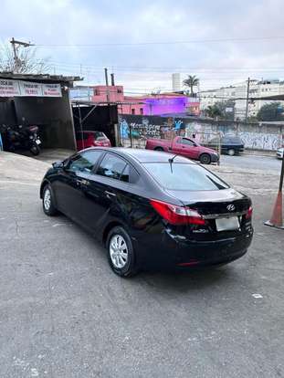 HYUNDAI-HB20S-2015