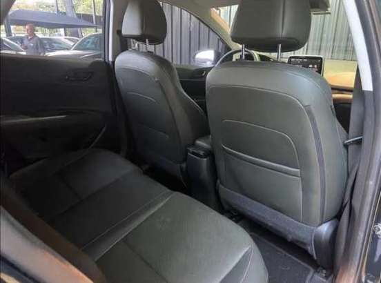 HYUNDAI-HB20X-2021