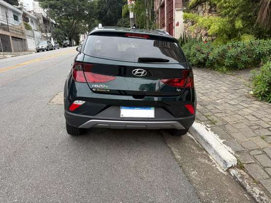 HYUNDAI-HB20X-2021