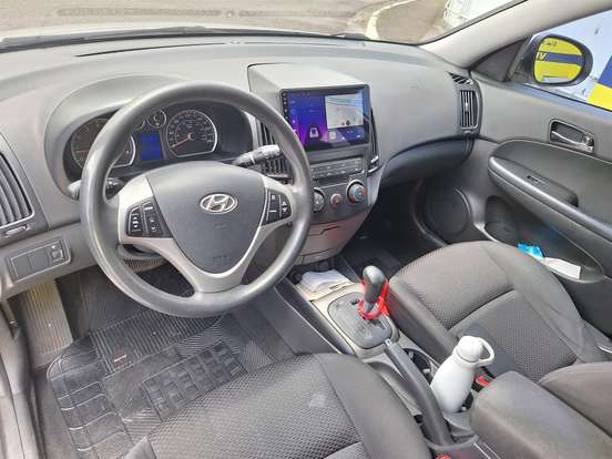 HYUNDAI-I30-2.0 MPFI GLS 16V GASOLINA 4P AUTOMÁTICO HYUNDAI-I30-2011