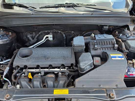 HYUNDAI-SANTA FÉ-2.4 MPI 2WD 16V GASOLINA 4P AUTOMÁTICO HYUNDAI-SANTA FÉ-2011