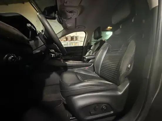 JEEP-COMMANDER-2022