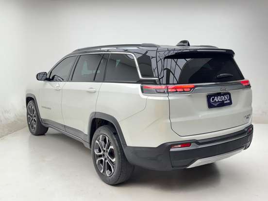 JEEP-COMMANDER-2023