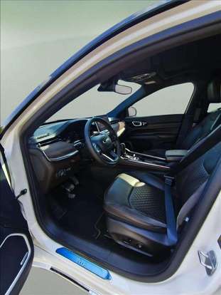 JEEP-COMMANDER-1.3 T270 TURBO FLEX LIMITED AT6 JEEP-COMMANDER-2024