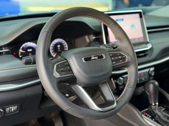 JEEP-COMMANDER-2024