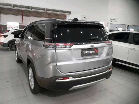 JEEP-COMMANDER-2024