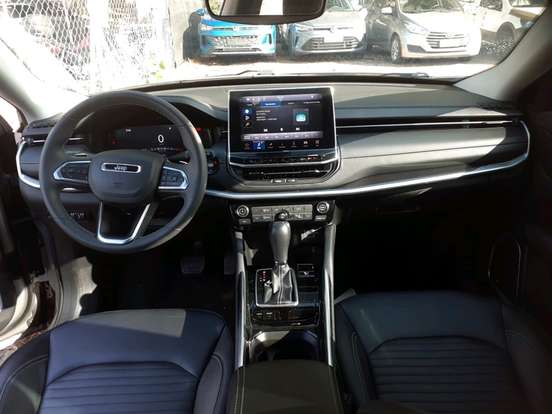 JEEP-COMMANDER-2024