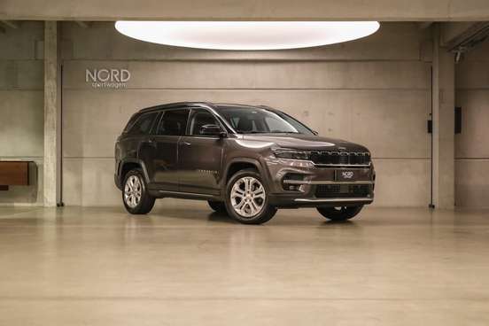 JEEP-COMMANDER-2023