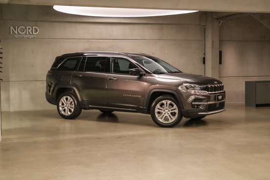 JEEP-COMMANDER-2023