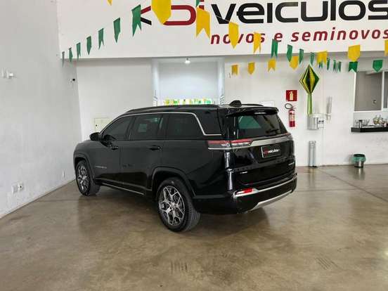 JEEP-COMMANDER-2024