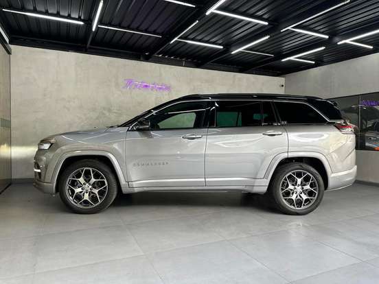 JEEP-COMMANDER-1.3 T270 TURBO FLEX OVERLAND AT6 JEEP-COMMANDER-2025