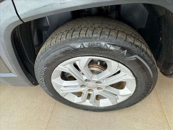 JEEP-COMMANDER-2023