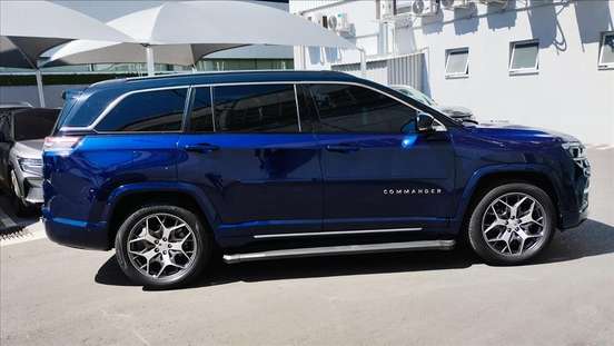 JEEP-COMMANDER-2024