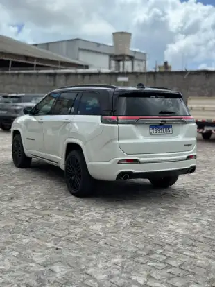 JEEP-COMMANDER-2.0 HURRICANE 4 TURBO GASOLINA BLACKHAWK AT9 JEEP-COMMANDER-2025