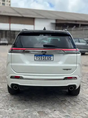 JEEP-COMMANDER-2025