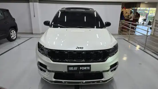 JEEP-COMMANDER-2024