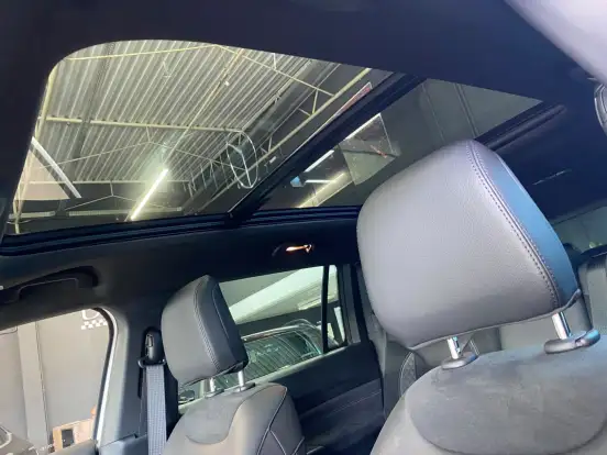 JEEP-COMMANDER-2025