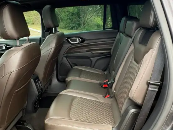 JEEP-COMMANDER-2.0 TD380 TURBO DIESEL OVERLAND AT9 JEEP-COMMANDER-2021
