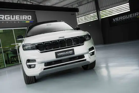 JEEP-COMMANDER-2022