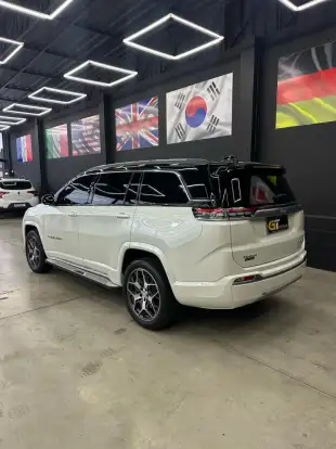 JEEP-COMMANDER-2022