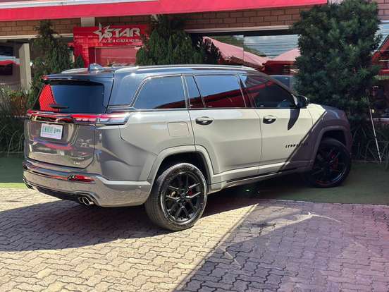 JEEP-COMMANDER-2024