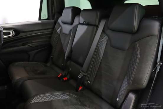 JEEP-COMMANDER-2024