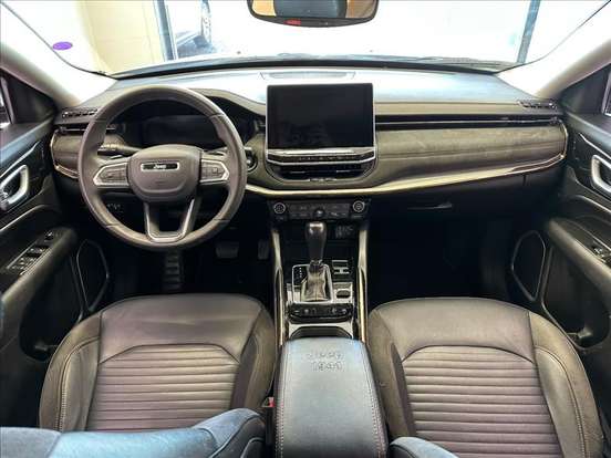 JEEP-COMMANDER-2021