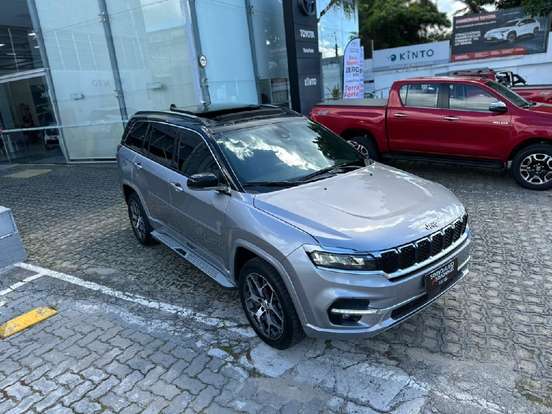 JEEP-COMMANDER-2024