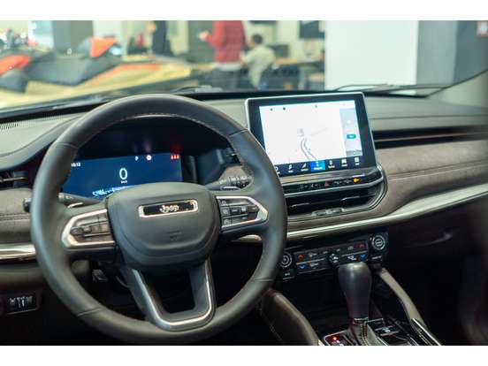 JEEP-COMMANDER-2025