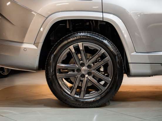 JEEP-COMMANDER-2025