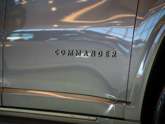 JEEP-COMMANDER-2.2 TURBO DIESEL OVERLAND AT9 JEEP-COMMANDER-2025