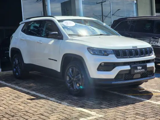JEEP COMPASS 1.3 T270 TURBO FLEX LONGITUDE AT6
